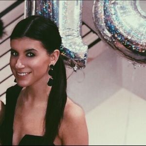 Meet your Posher, Jacqueline